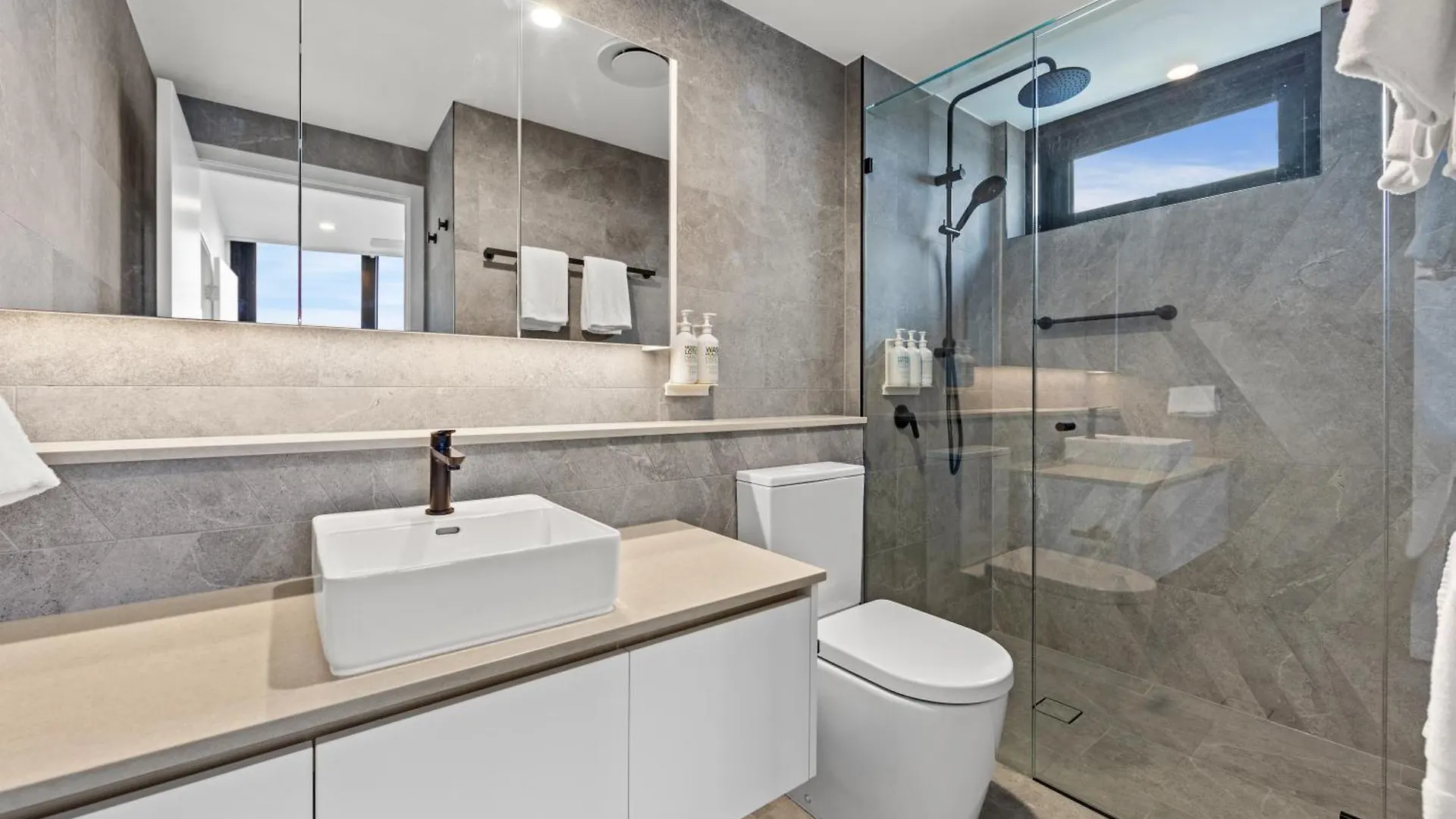 Marine Quarter Apartments By Cllix Gold Coast Australien