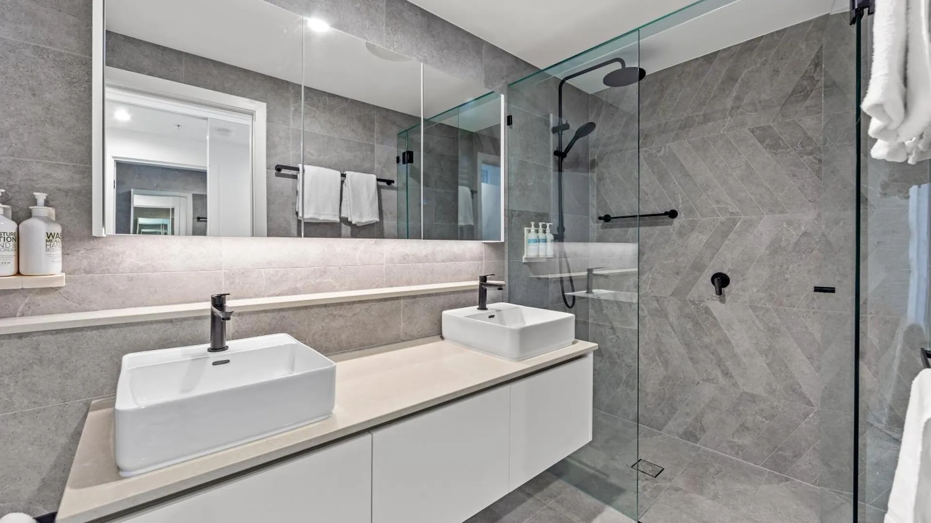 Marine Quarter Apartments By Cllix Gold Coast Australia